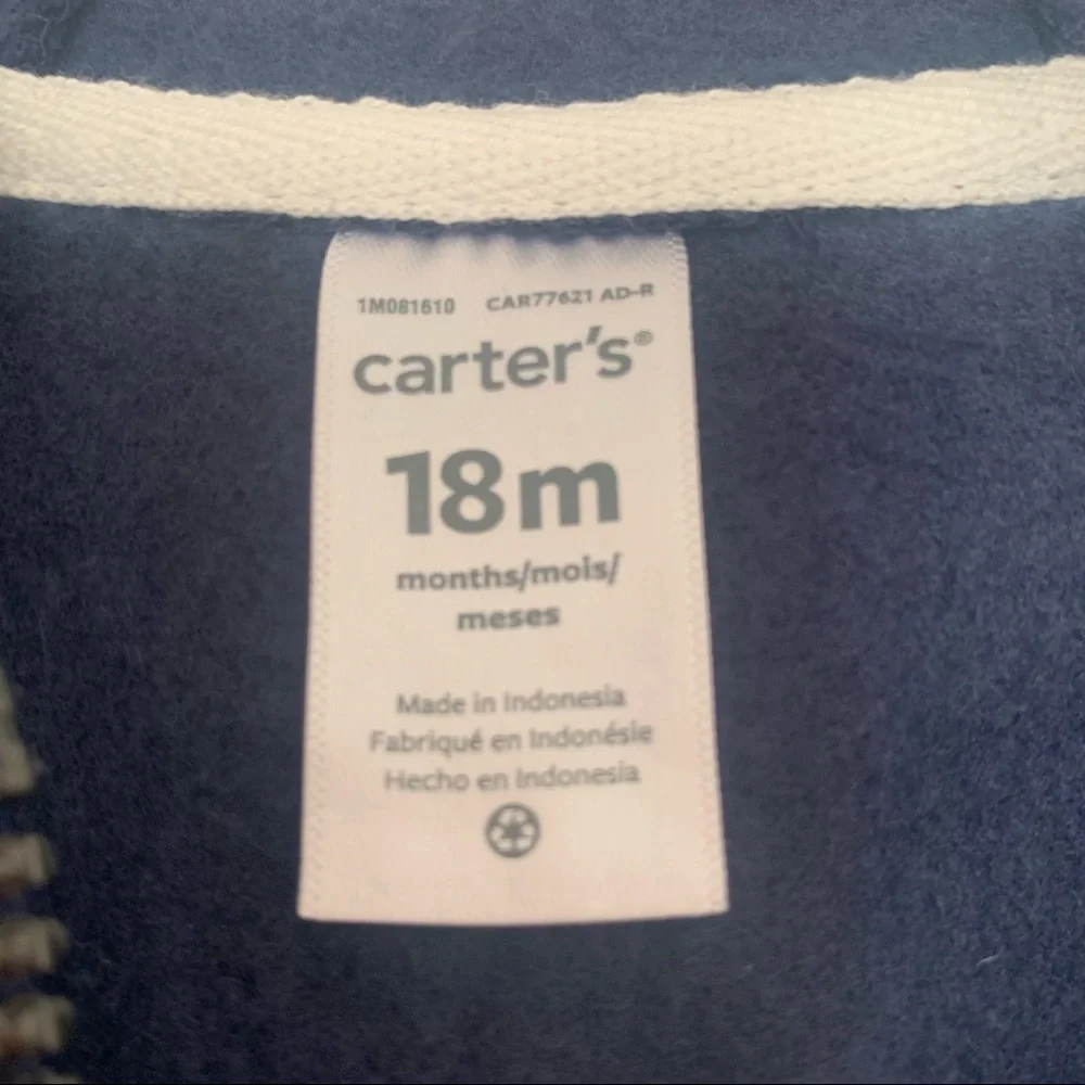 NWT Carter’s Zip-Up Fleece Hoodie 18 months